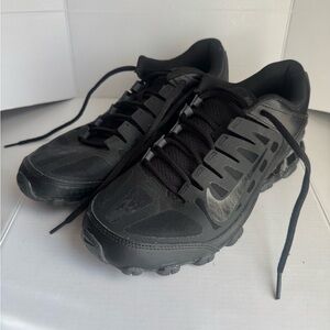 Nike Reax 8 TR Shoes Mens Size 8.5 Training Athletic 621716-008 Sneakers